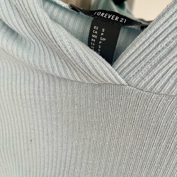 Forever 21 Cropped Hoodie - Picture 3 of 3